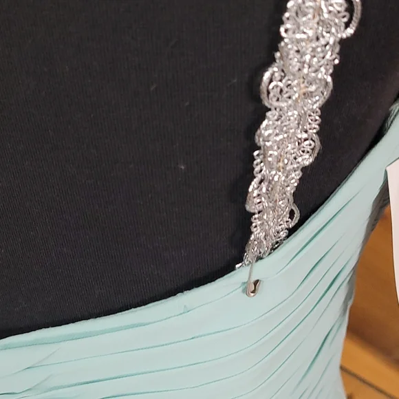 NEW! Allure Prom / Formal Mint Long Dress - Picture 3 of 9